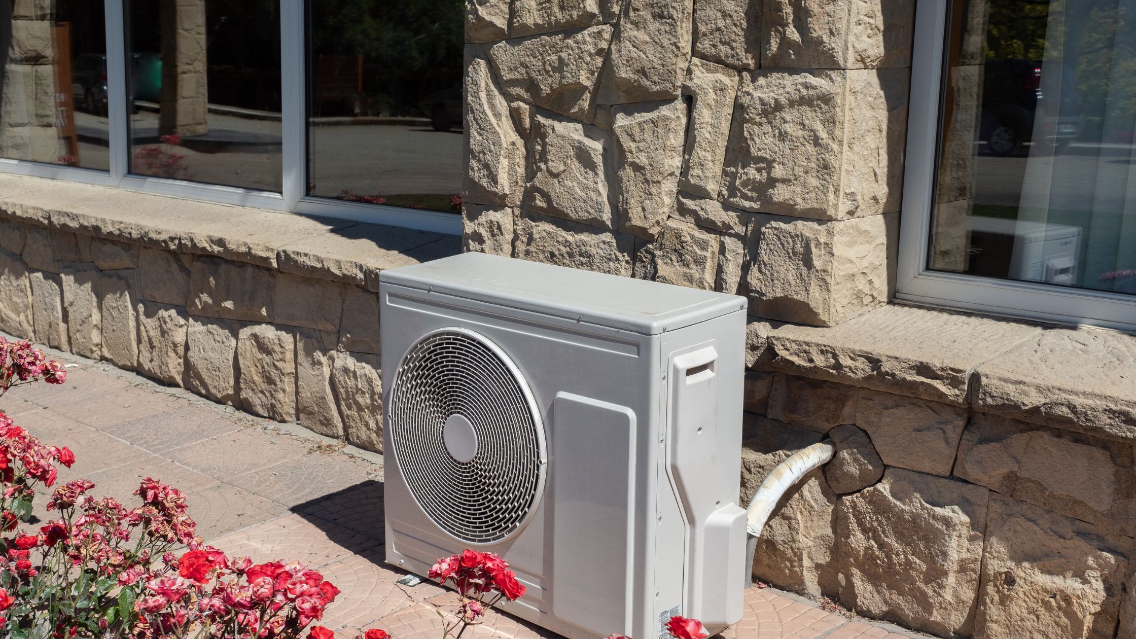 Dépannage pompe à chaleur Trélazé - Mur - PAC - Rose