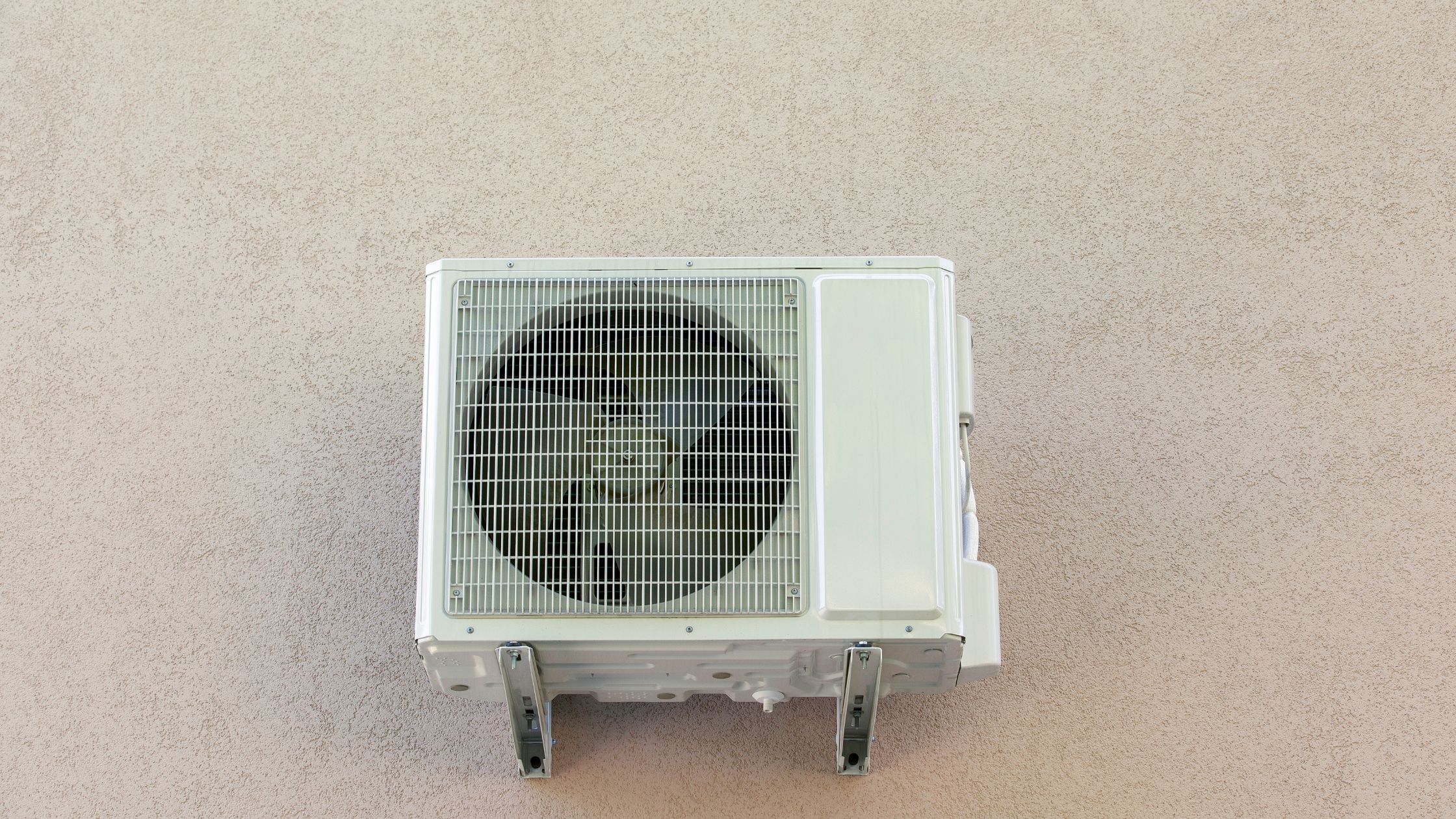 Installation Pompe à Chaleur Juigné-sur-Loire - Façade Pompe à chaleur